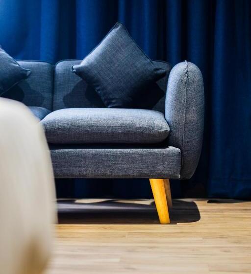 חדר דחוקס עם מיטת קינג, Trove Johor Bahru