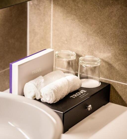 חדר קלאב עם מיטת קינג, Trove Johor Bahru