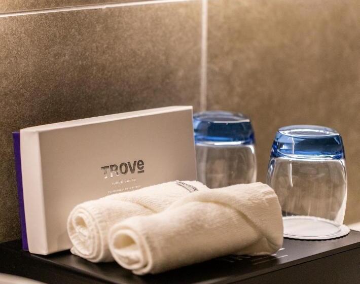 이그제큐티브 스위트, Trove Johor Bahru