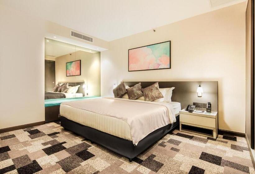 סוויטה, Trove Johor Bahru