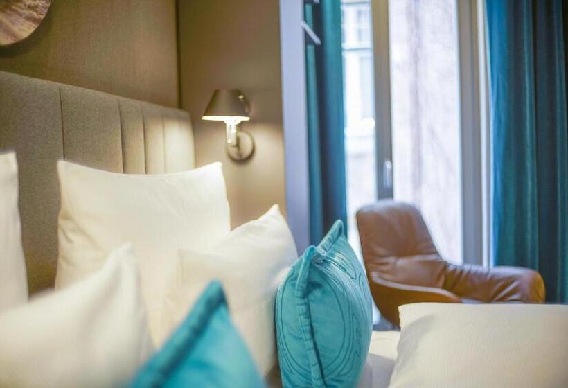 带大床的标准间, Motel One Lübeck