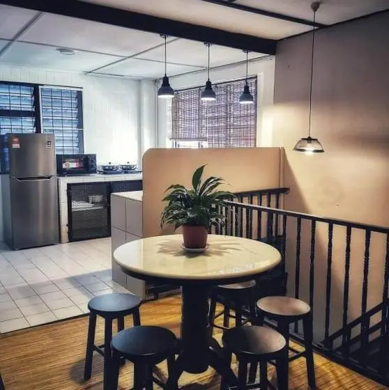 اتاق استاندارد, Treehouse Hostel