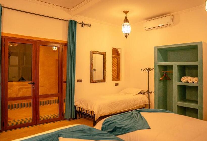 اتاق استاندارد سه نفره, Riadsuerteloca Merzouga