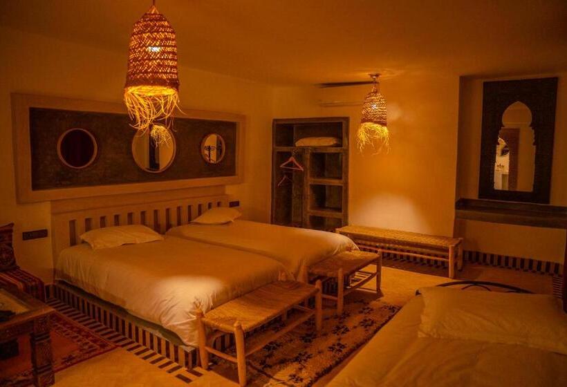 اتاق استاندارد سه نفره, Riadsuerteloca Merzouga