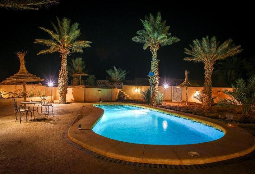 چادر با خدمات رفاهی استاندارد, Riadsuerteloca Merzouga