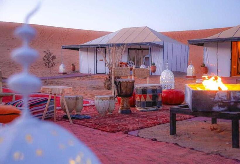 چادر با خدمات رفاهی استاندارد, Riadsuerteloca Merzouga