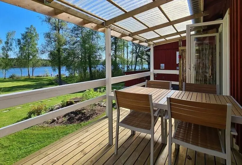 Comfort-huoneisto 2 Makuuhuonetta, Den Sovande älgen