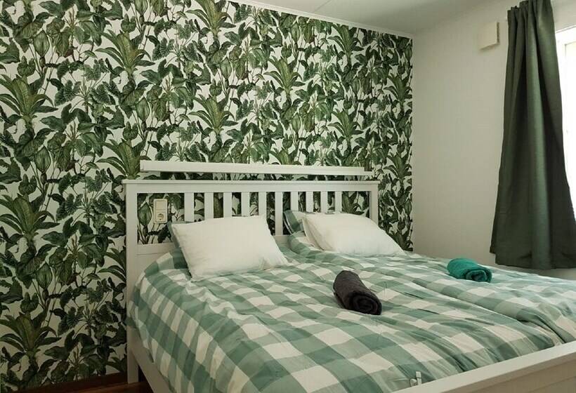 Апартаменты Comfort 2 Спальни, Den Sovande älgen