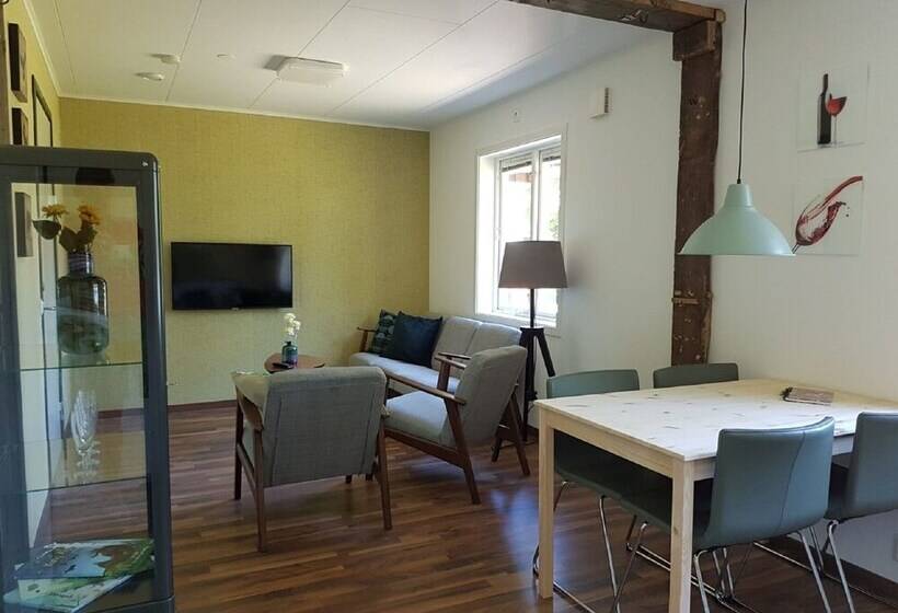 Апартаменты Comfort 2 Спальни, Den Sovande älgen