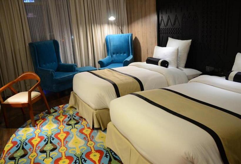 اتاق لوکس, Dgates