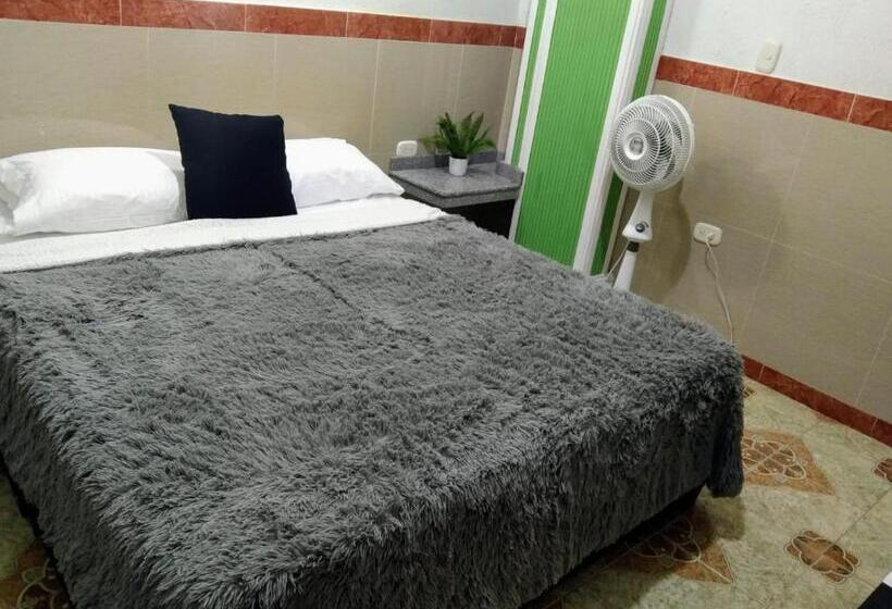 اتاق لوکس, La Hermosa