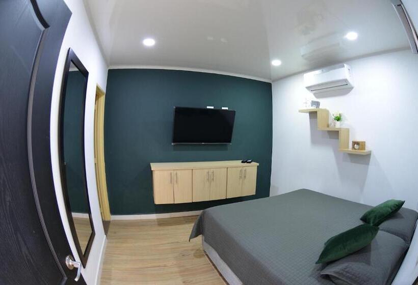 سوییت لوکس, La Hermosa