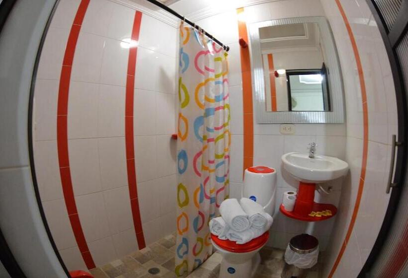 اتاق لوکس خانوادگی, La Hermosa