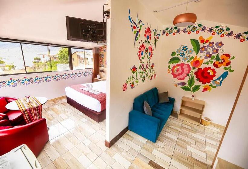 سوئیت جونیور با چشمانداز کوهستان, Mayu Boutique