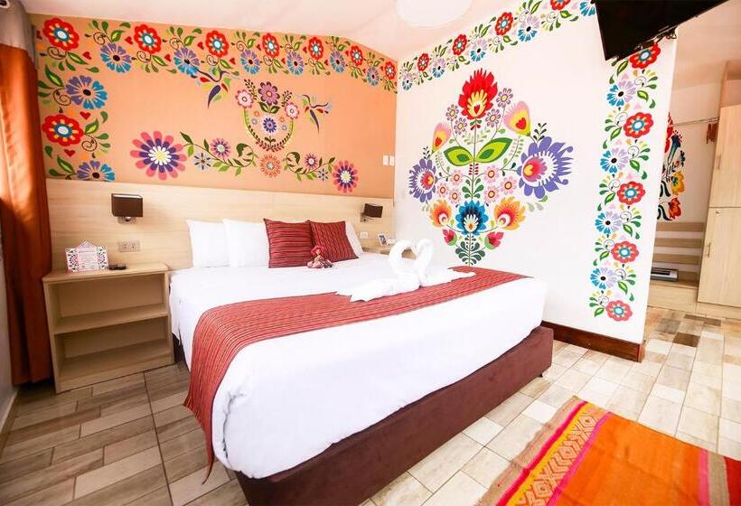 سوئیت جونیور با چشمانداز کوهستان, Mayu Boutique