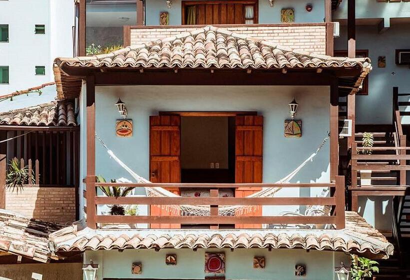 Quarto Quadruple Standart com Varanda, Pousada Alice