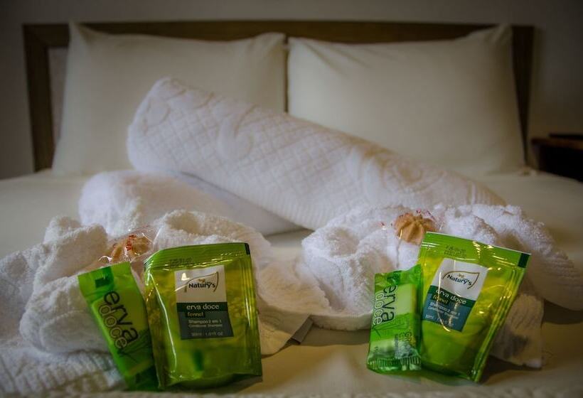 غرفة قياسية, Costa Praia