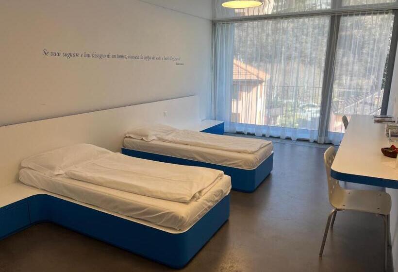 Camera Standard, Chromotel Self Check In