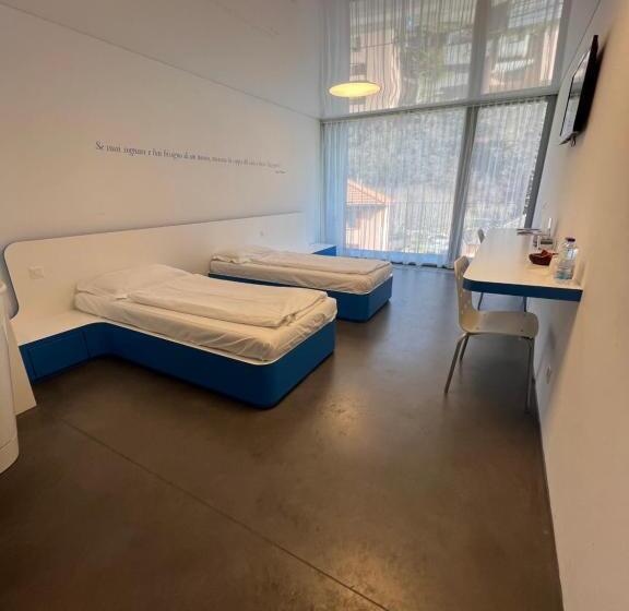 Standard Szoba, Chromotel Self Check In