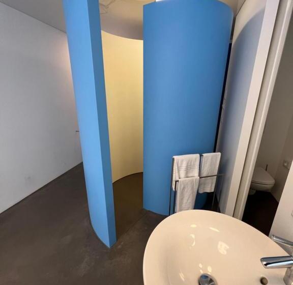 Camera Standard, Chromotel Self Check In