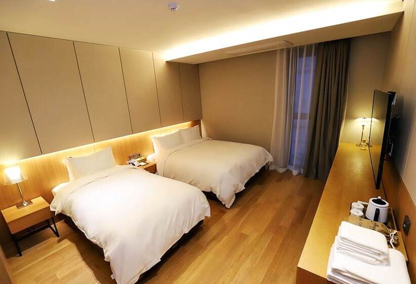 수피리어 패밀리 룸, Gangneung Grey