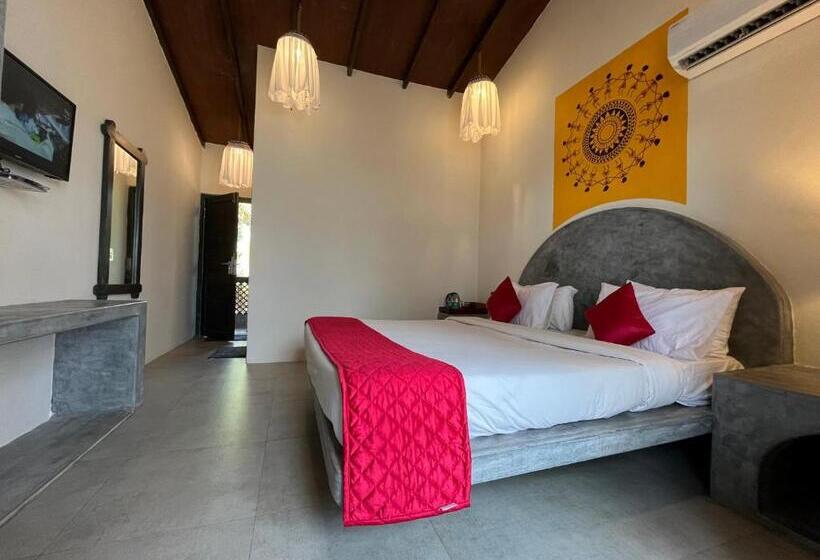 带大床的标准间, Tattvam On The Beach Retreat And Spa