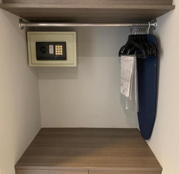 Standardzimmer, Fastos