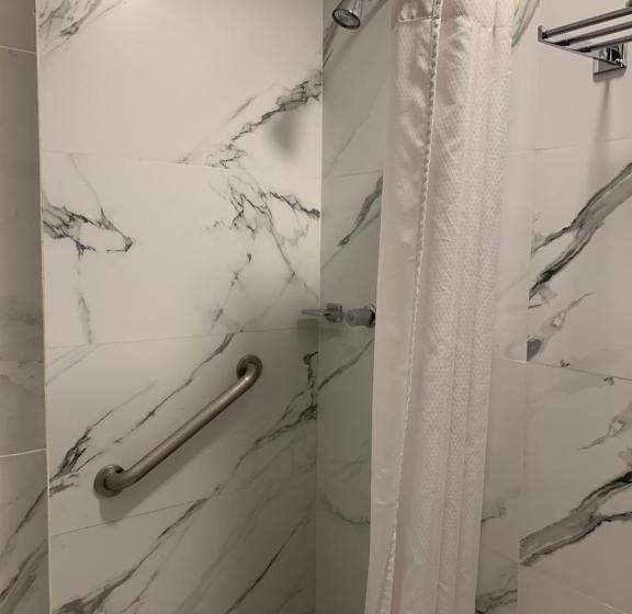 Standardzimmer, Fastos