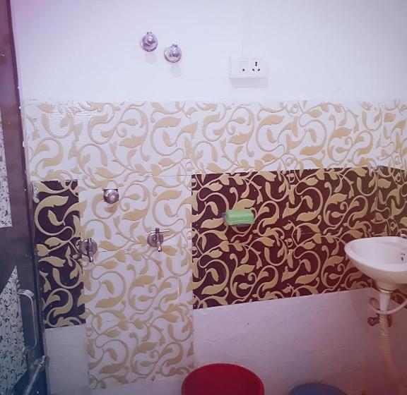 エコノミールーム, Blue Heaven