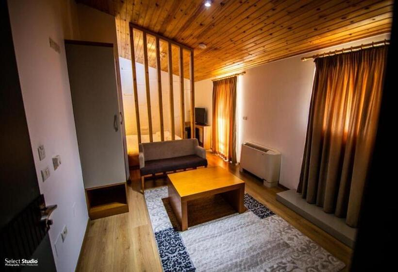 اتاق لوکس, Restorant Delisia