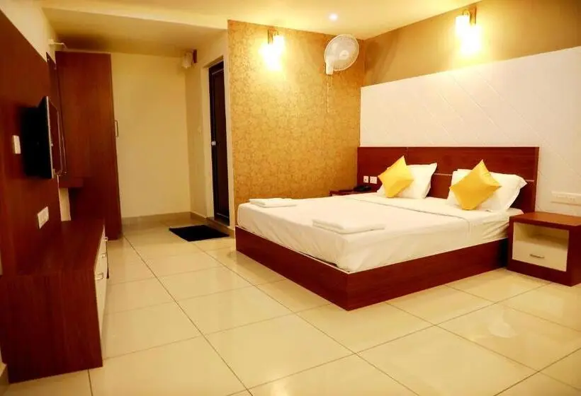 デラックスルーム, Wayanad Royal Crown