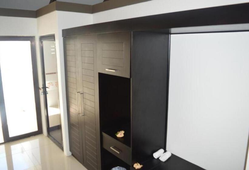 디럭스 스위트, Lander S Bay Resort