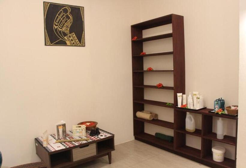 스탠다드 방갈로, Lander S Bay Resort