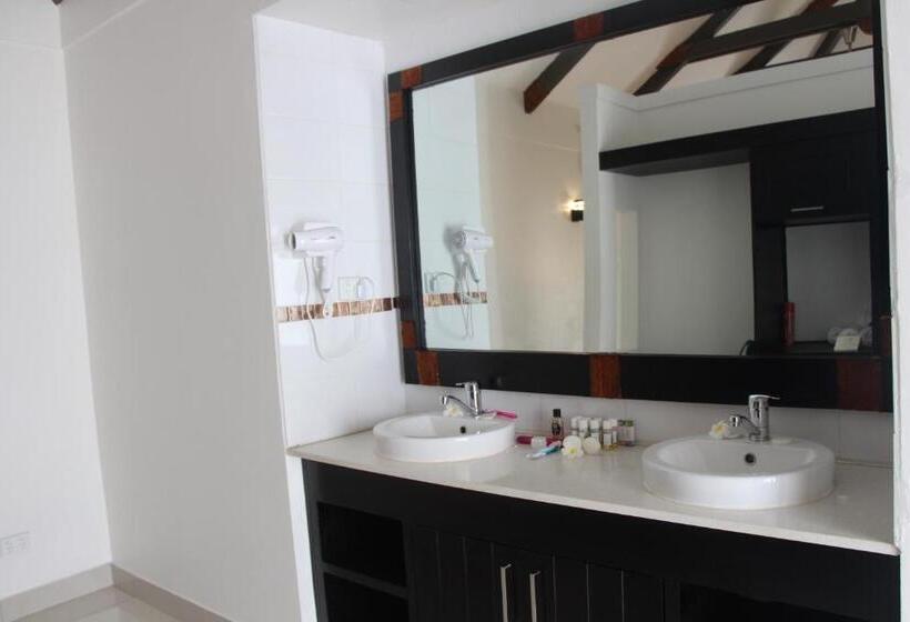 스탠다드 방갈로, Lander S Bay Resort