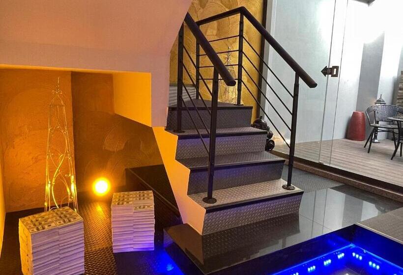 اتاق استاندارد با تخت بزرگ, Yosemite Motel Chunghua Branch