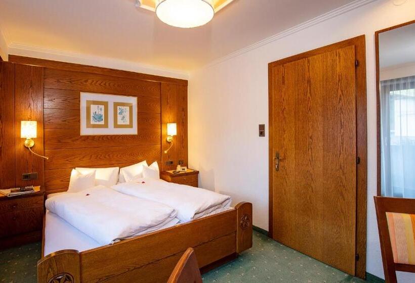 Номер Стандарт с Балконом, Frühstückspension Maier