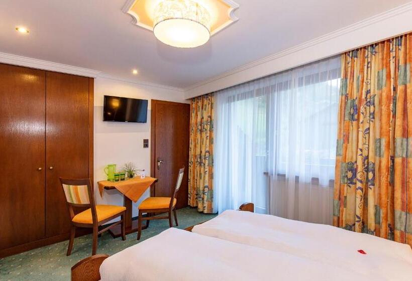 Номер Стандарт с Балконом, Frühstückspension Maier