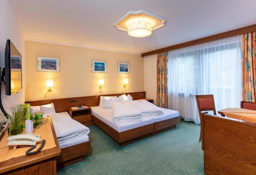 Трехместный Номер Стандарт с Балконом, Frühstückspension Maier