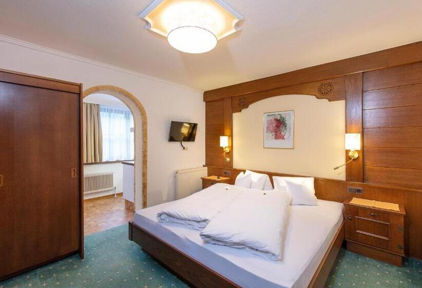 Номер Стандарт Вид на Горы, Frühstückspension Maier