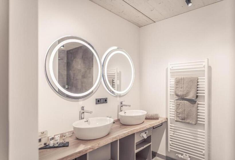 스위트, Boutique Hotel Lechzeit