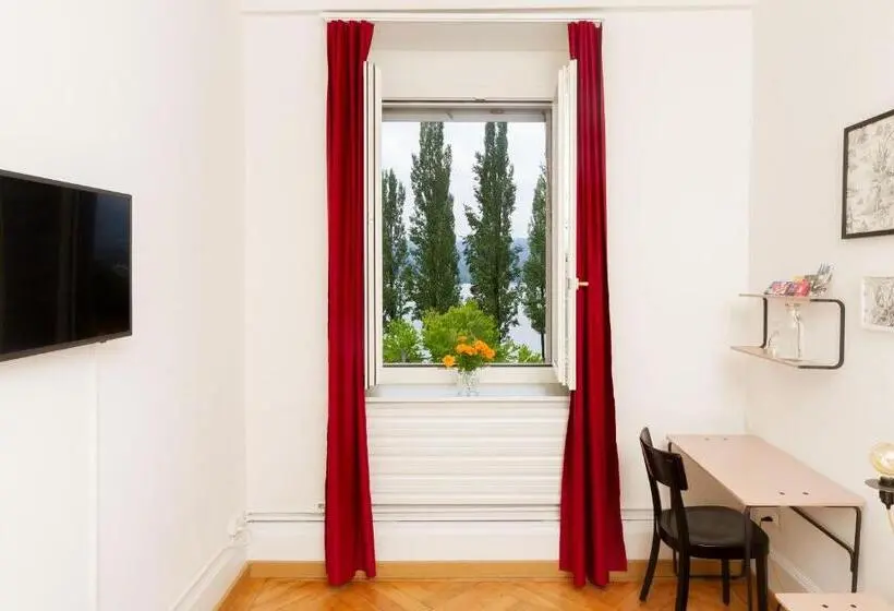 Standard Yhden Hengen Huone, Beau Séjour Lucerne