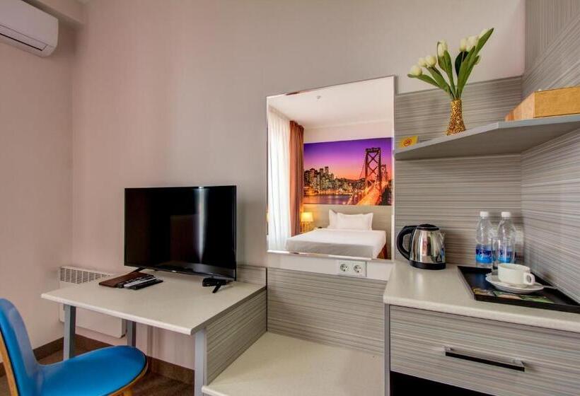 اتاق استاندارد یک نفره, Bridges