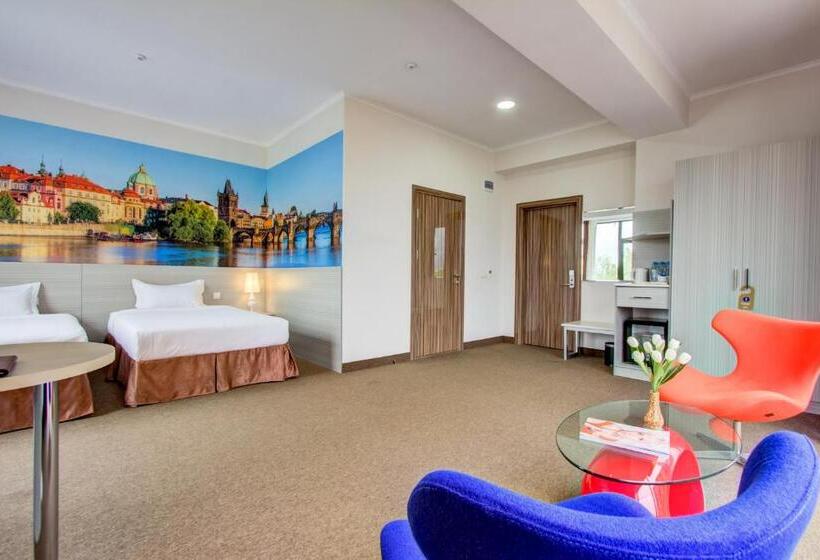 اتاق لوکس, Bridges