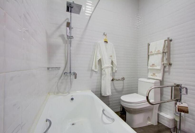 اتاق لوکس, Bridges