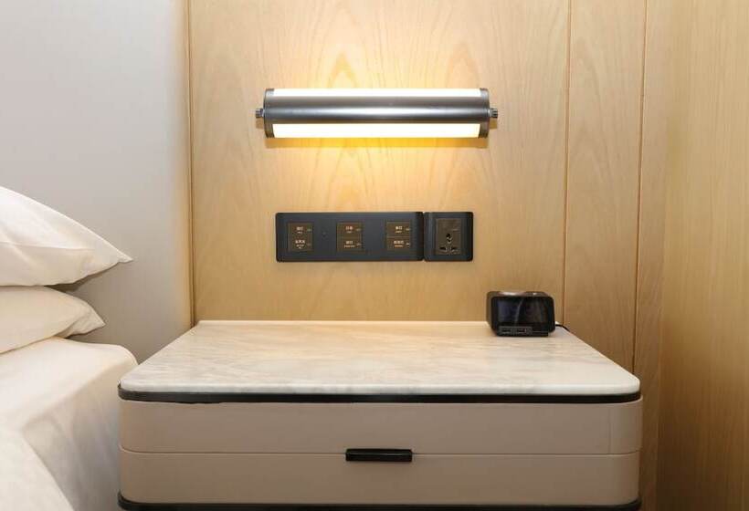 스탠다드 룸 더블 침대 2개, Four Points By Sheraton Changsha, Meixi Lake