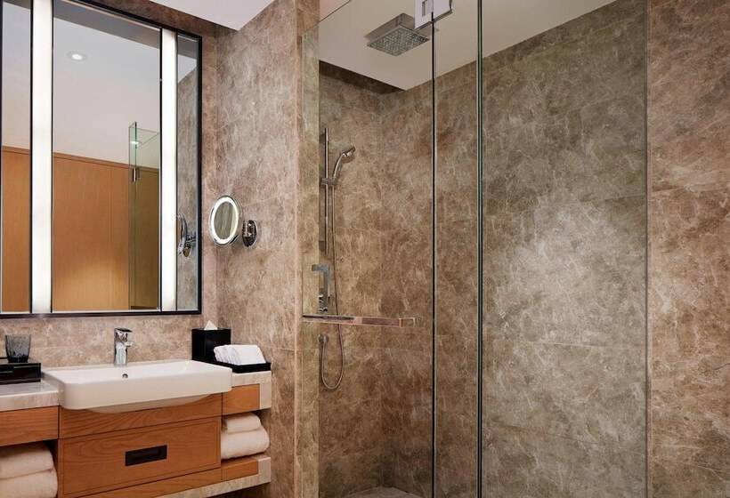 Номер Стандарт 2 Двуспальные Кровати, Four Points By Sheraton Changsha, Meixi Lake