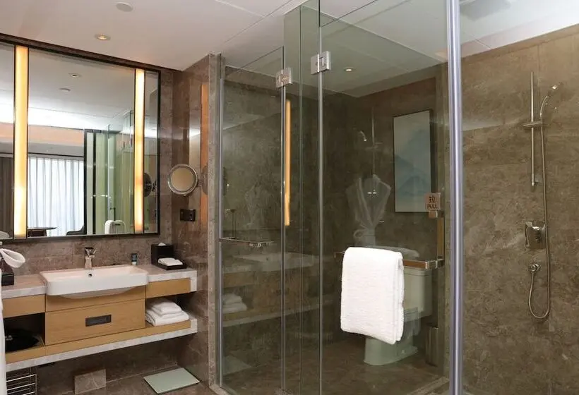 ダブルベッドのスタンダードスタジオ, Four Points By Sheraton Changsha, Meixi Lake