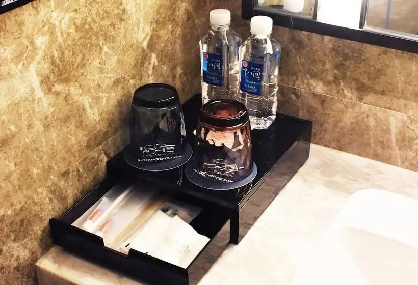 ダブルベッドのスタンダードスタジオ, Four Points By Sheraton Changsha, Meixi Lake