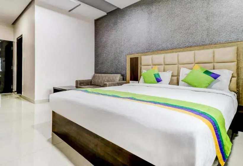 スタンダードルーム, Treebo Sahara Suites