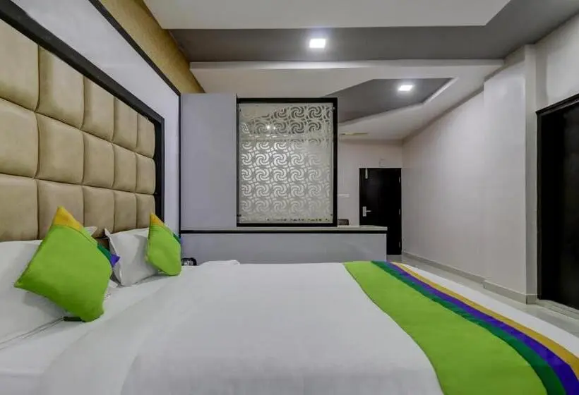 スーペリアールーム, Treebo Sahara Suites